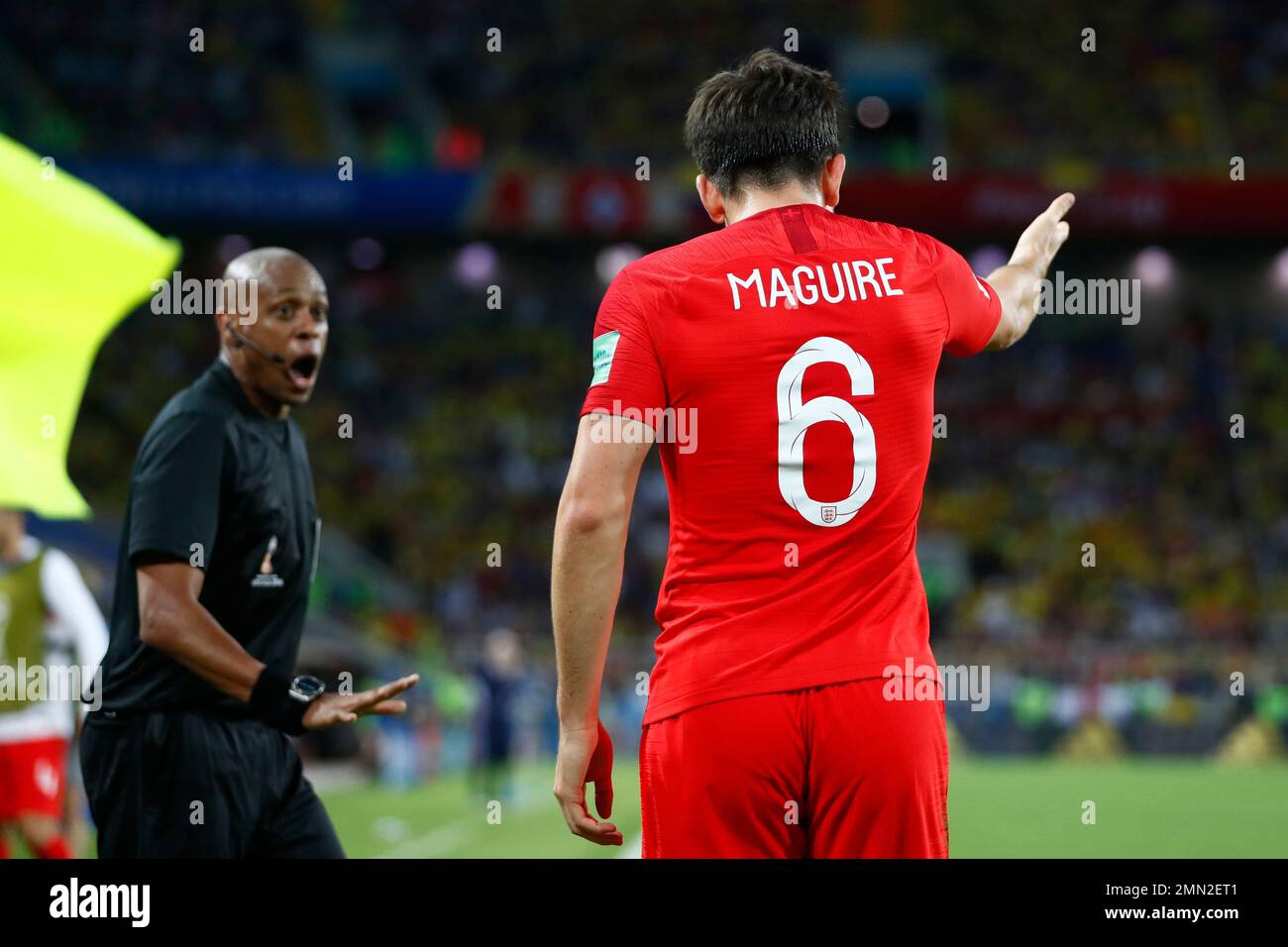 England's Harry Maguire complains for referee's decision during the round of 16 match between Colombia and England at the 2018 soccer World Cup in the Spartak Stadium, in Moscow, Russia, Tuesday, July 3, 2018. (AP Photo/Matthias Schrader) Banque D'Images