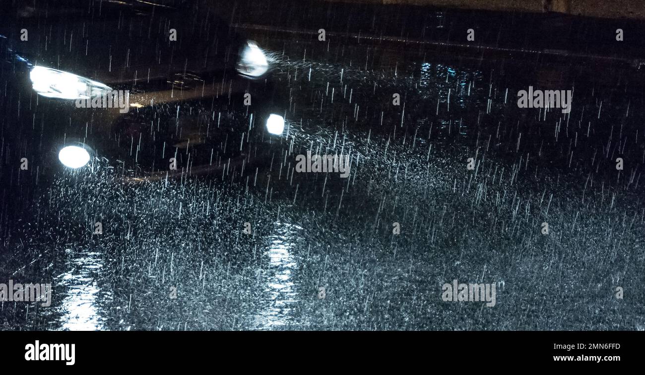 Mouvement mystique sur une nuit pluvieuse Banque D'Images