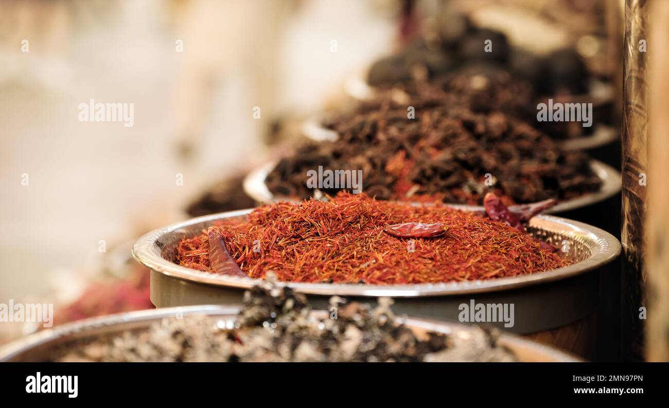 Épices arabes au marché Banque D'Images