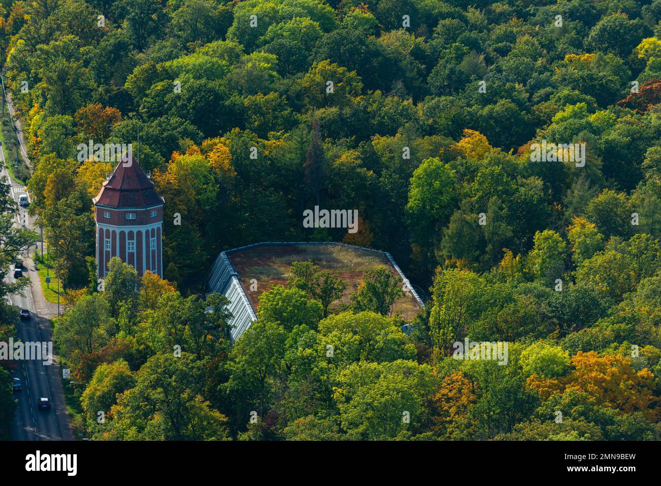 Vue aérienne de la tour de télévision sur Hohen Bopser, Degerloch la ville, Stuttgart, Bade-Wurtemberg, Allemagne du Sud, Europe centrale Banque D'Images