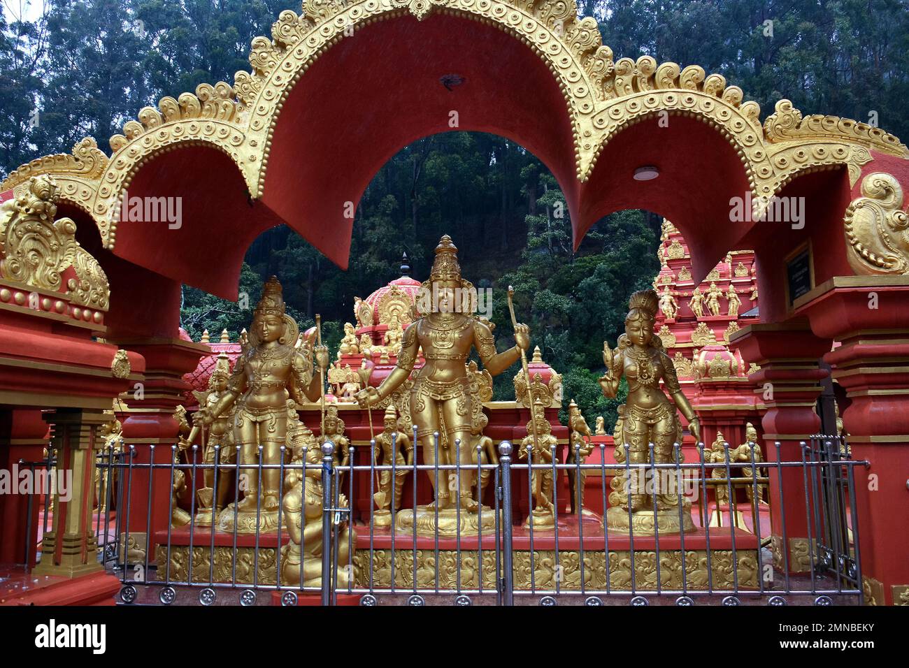 Temple de Seetha Amman, village de Sita Eliya, province centrale, Sri Lanka, Asie Banque D'Images