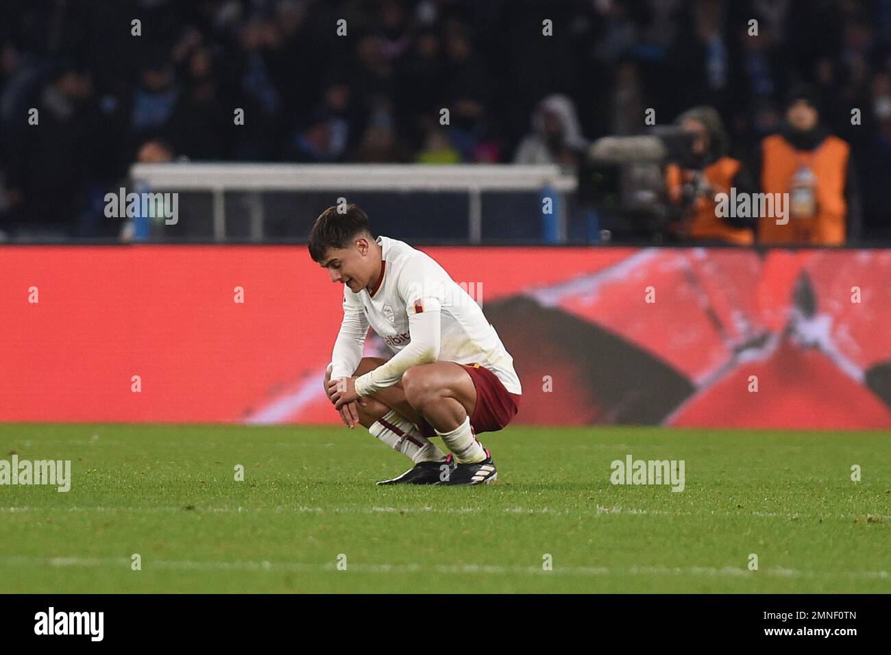 Naples, Italie. 29 janvier 2023. Paulo Dybala d'AS Roma semble abattu à la fin de la série Un match entre SSC Napoli et COMME Roma au Stadio Diego Arm Banque D'Images