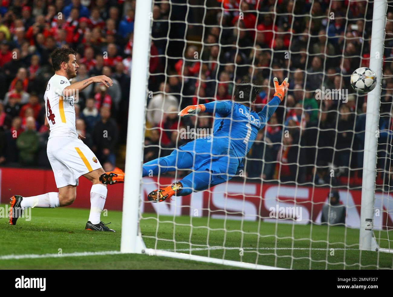 Roma goalkeeper Alisson Becker fails to stop Liverpool's fifth goal during the Champions League semifinal, first leg, soccer match between Liverpool and AS Roma at Anfield Stadium, Liverpool, England, Tuesday, April 24, 2018. (AP Photo/Dave Thompson) Banque D'Images