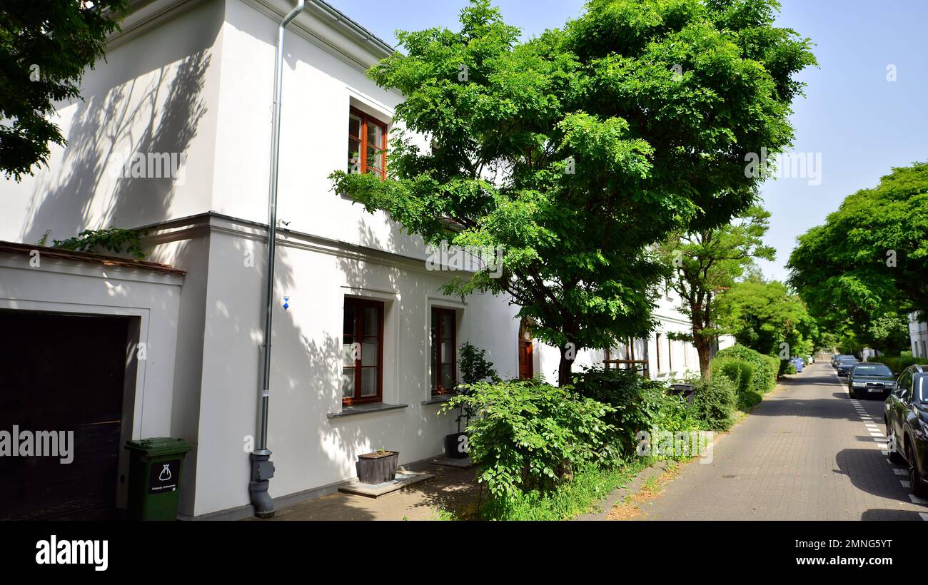 Varsovie, Pologne. 19 juin 2022. Stary Zoliborz est une sorte d'enclave paisible et un mélange de petites merveilles architecturales. Fonctionnalité, esthétique et Banque D'Images