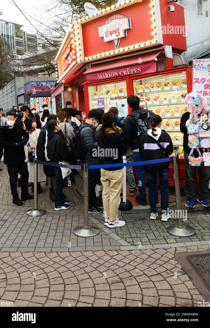 La rue Takeshita animée à Harajuku, Tokyo, Japon. Banque D'Images