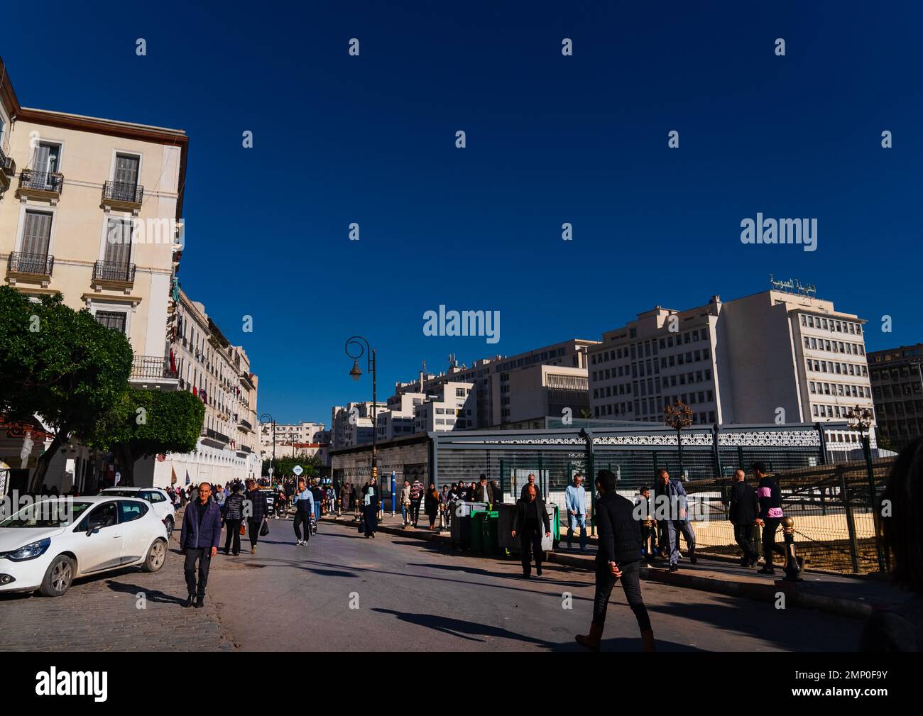 Le peuple algérien sur la place des Martyrs, Afrique du Nord, Alger, Algérie Banque D'Images