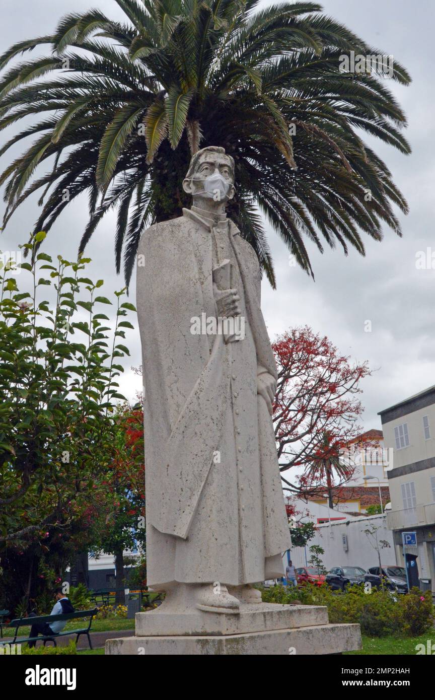 Portugal, Açores, Sao Miguel, Ponta Delgada: Statues, aussi, Doit être conforme aux réglementations de sécurité Covid-19. Banque D'Images