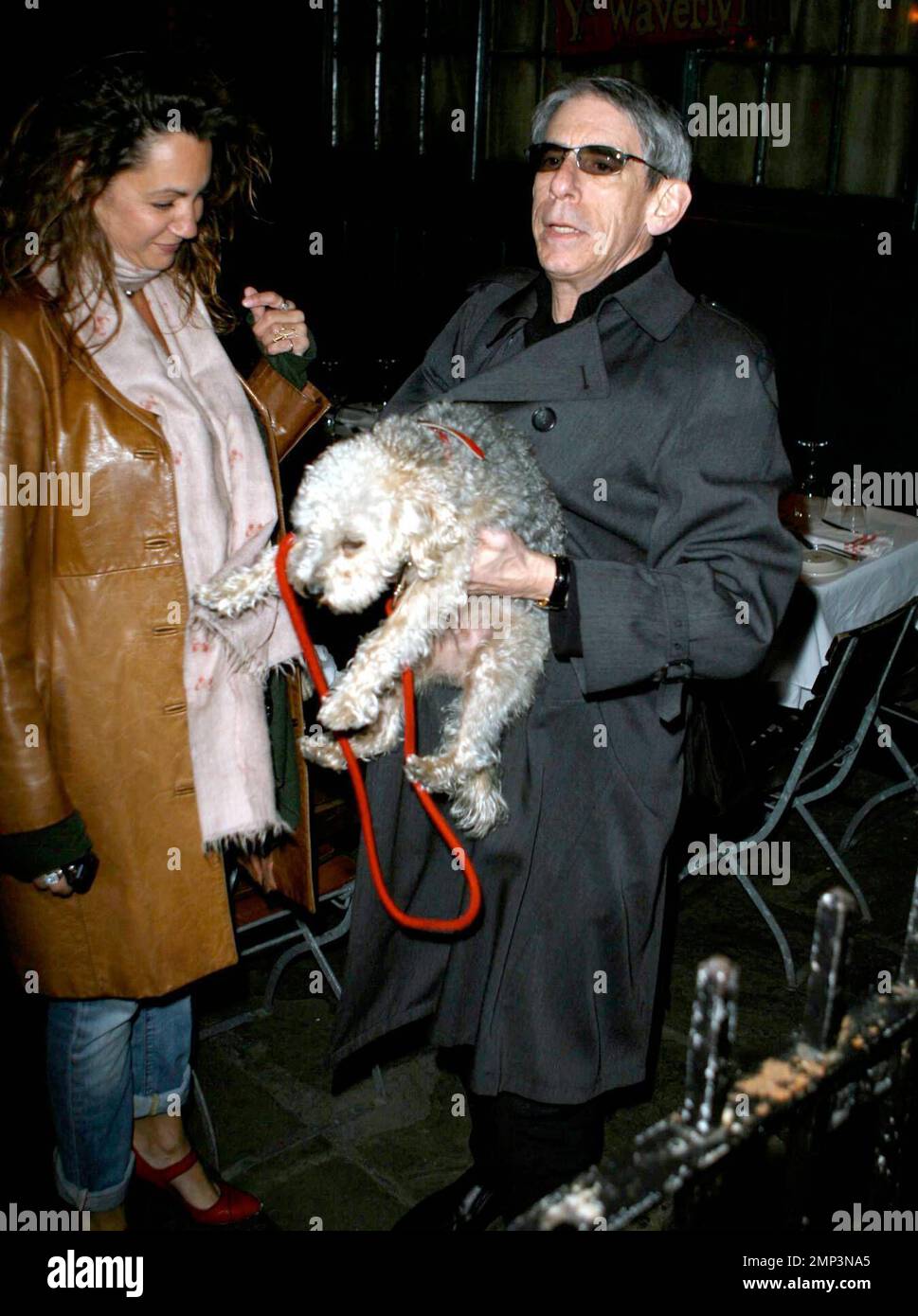 L'acteur et comédien Richard Belzer aime passer une soirée au Waverly Inn de New York, NY. 4/29/08. Banque D'Images