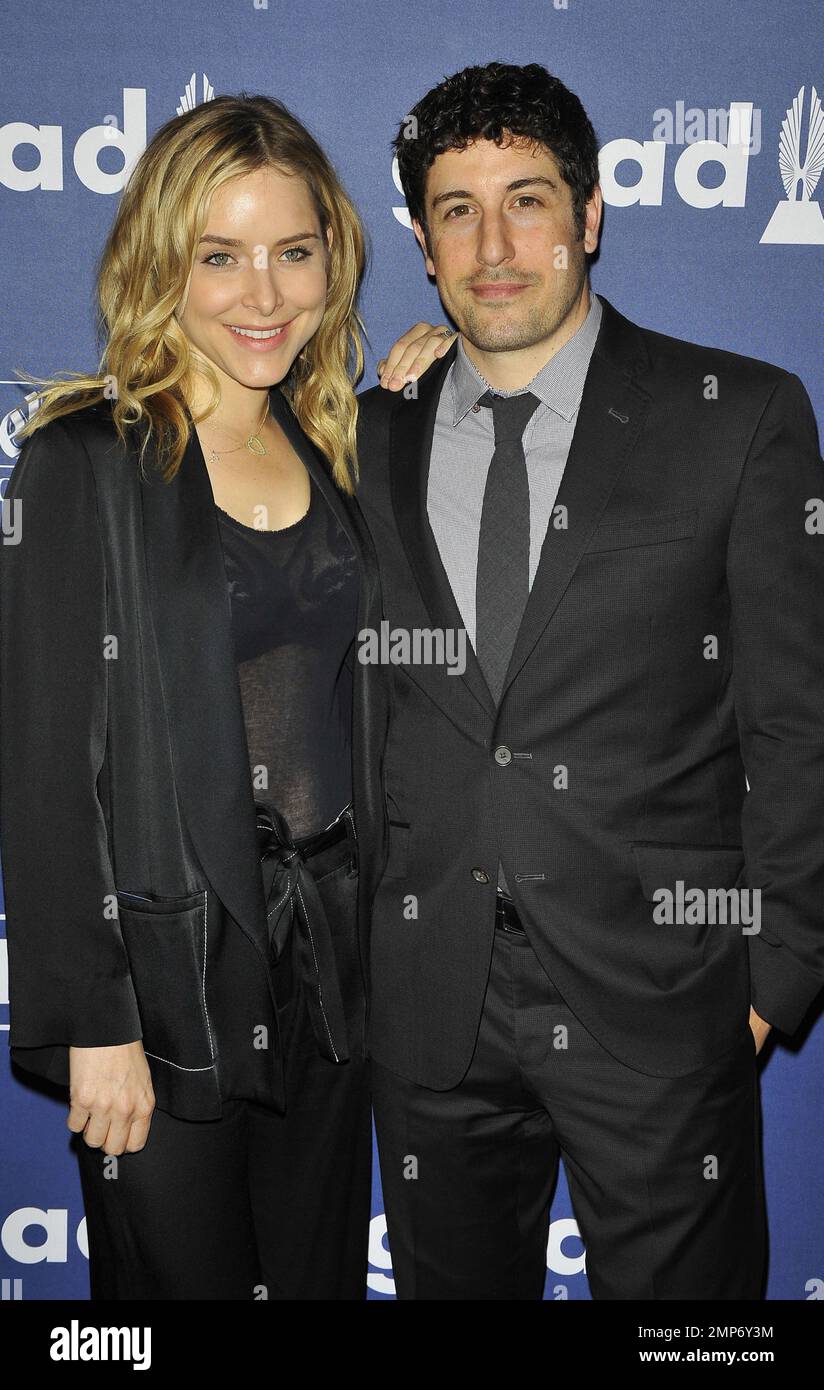 Jenny Mollen et Jason Biggs assistent aux GLAAD Media Awards 27th à New York. 14th mai 2016. Banque D'Images