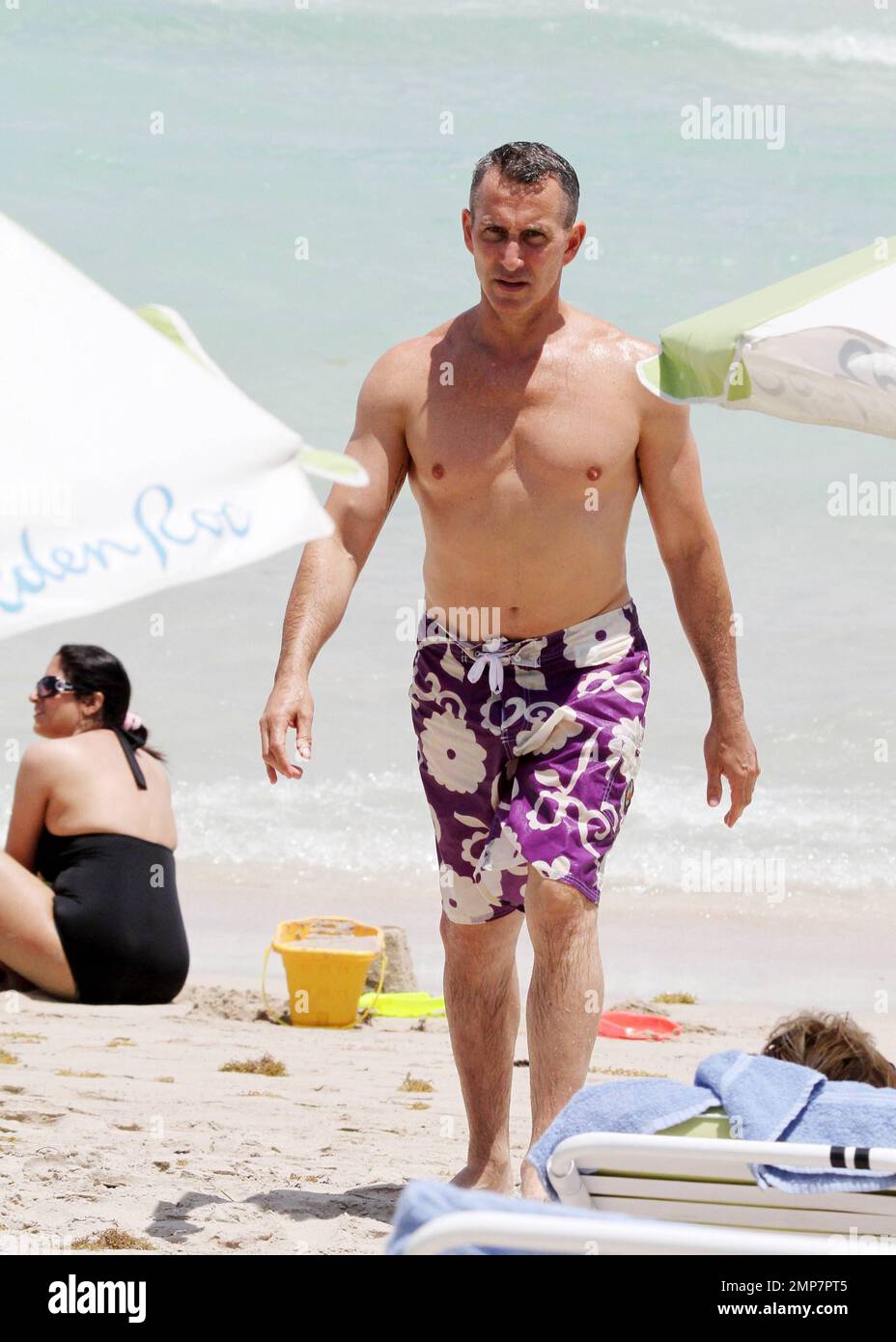 Réalisateur, producteur, danseur, acteur et chorégraphe américain, Adam Shankman passe du temps à South Beach avant de commencer le tournage de son nouveau projet, Rock of Ages, à Miami Beach, en Floride. 04/29/2011. Banque D'Images