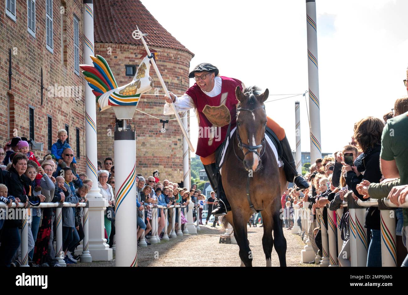 Se pencher dans le ring Tournament à Augustenborg au Danemark. fotografie vvbvanbree. Banque D'Images