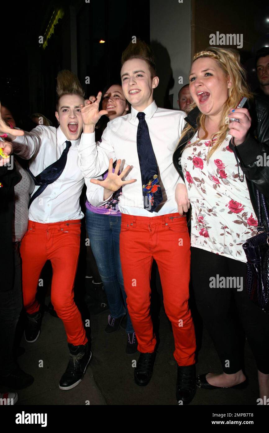 John Paul et Edward Grimes lors de la fête d'anniversaire de l'attitude Sweet 16 à Londres, Royaume-Uni. 5/5/10. Banque D'Images