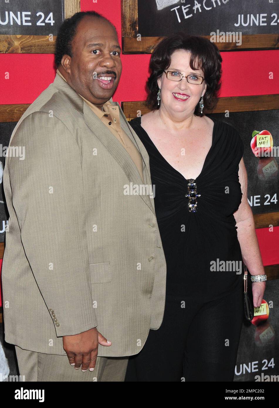 Phyllis Smith et Leslie David Baker à la première de 'Bad Teacher' au théâtre Ziegfeld. New York, NY 6/20/11. Banque D'Images