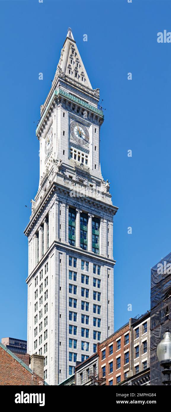 Le site de Boston Custom House Tower, construit en 1915 au sommet de la Custom House de 1847, est maintenant un hôtel Marriott en copropriété dans le quartier financier. Banque D'Images