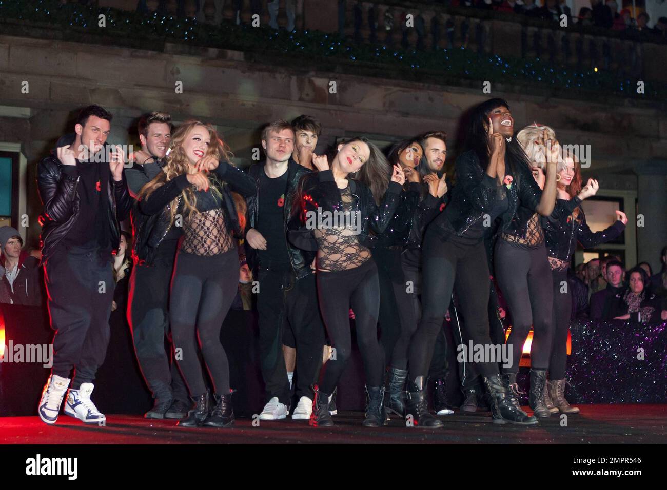Groupe de danse studio ananas Banque de photographies et d’images à