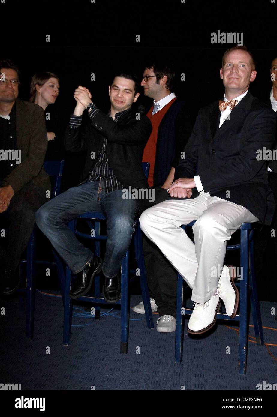 James Urbaniak, Amber Benson, Samm Levine, Adam Busch et Marc Evan Jackson à la première de DRONES À la salle égyptienne à Hollywood, CA. 4/13/10. Banque D'Images