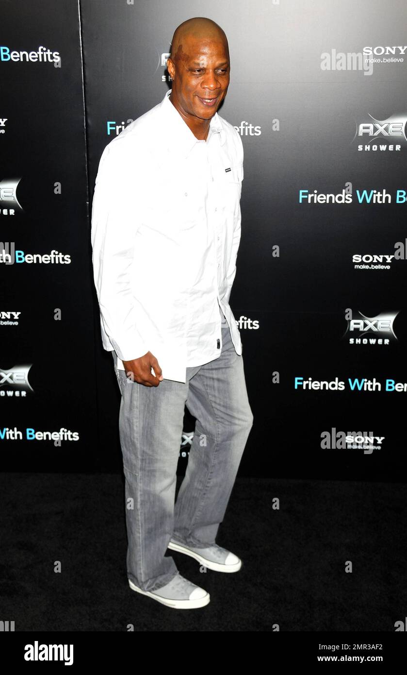 Darryl Strawberry à la première de 'Friends with Benefits' au Ziegfeld Theatre de New York, NY. 7/18/11. Banque D'Images