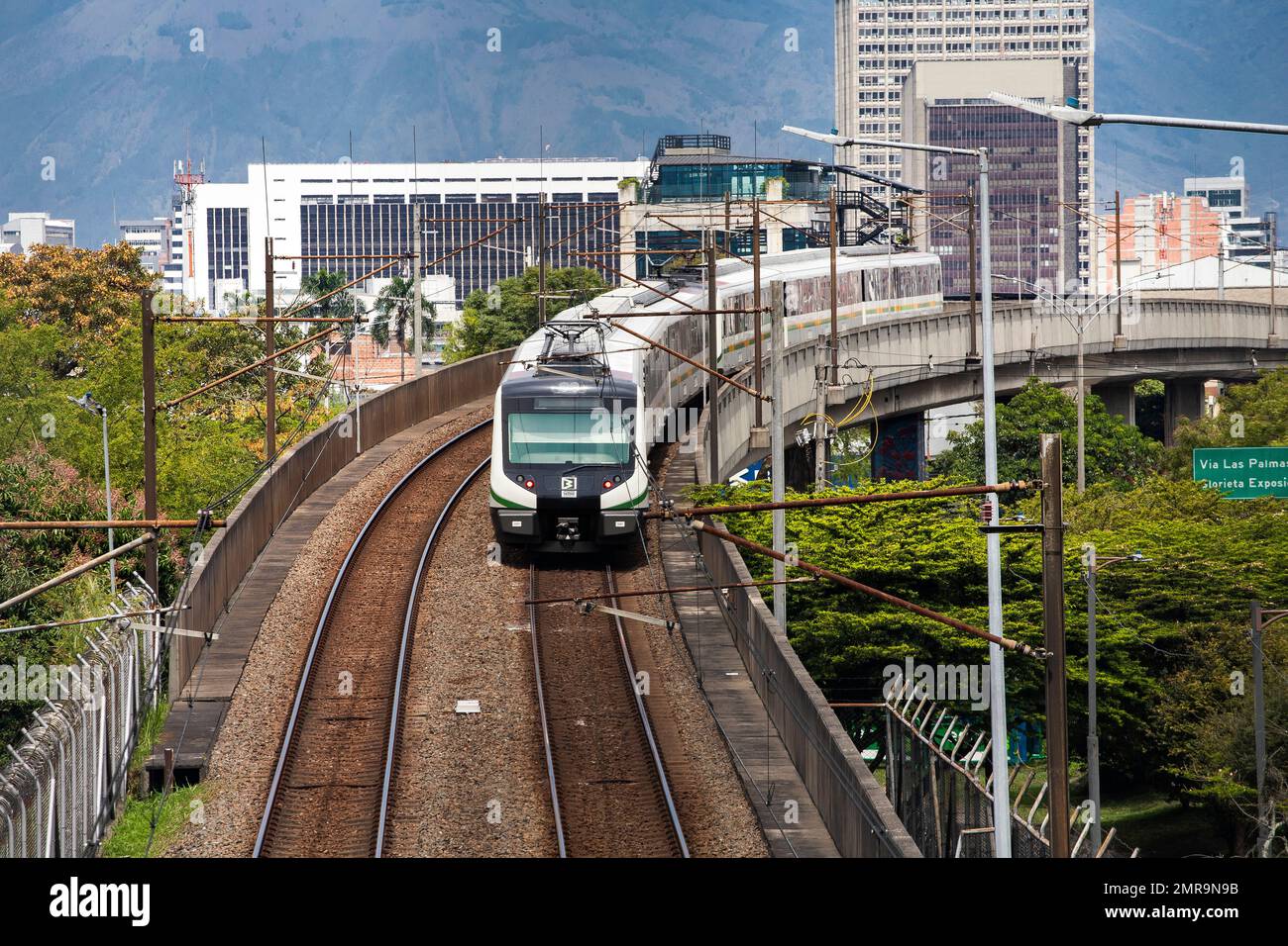 Medellin, Antioquia. Colombie - 26 janvier 2023. Métro avec une longue distance de 26 km avec 21 stations et une durée totale de 40 minutes. Banque D'Images