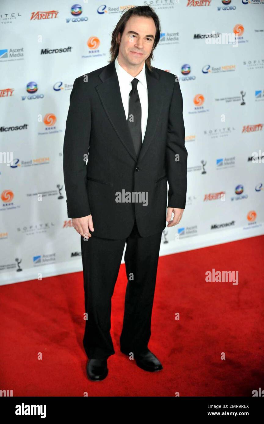 Roger Bart, hôte d'Emmy, participe au Gala annuel des Emmy Awards 31st au Hilton Hotel, New York. New York, NY. 11/24/08. Banque D'Images