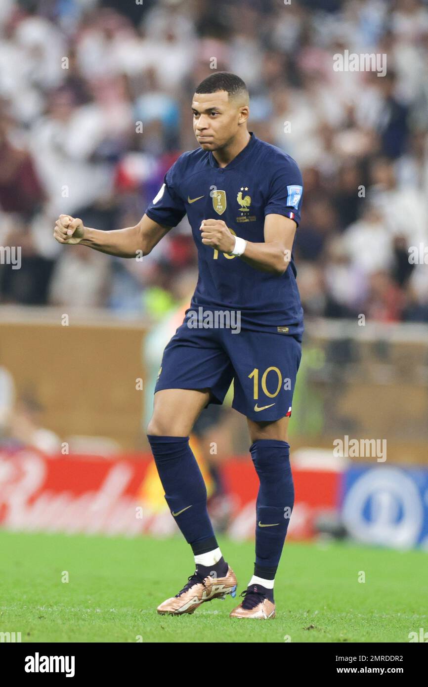 Lusail, Qatar. 18th décembre 2022. Kylian Mbappe (France) célèbre un but  lors du match final de la coupe du monde de la FIFA, Qatar 2022 entre  l'Argentine et la France au stade