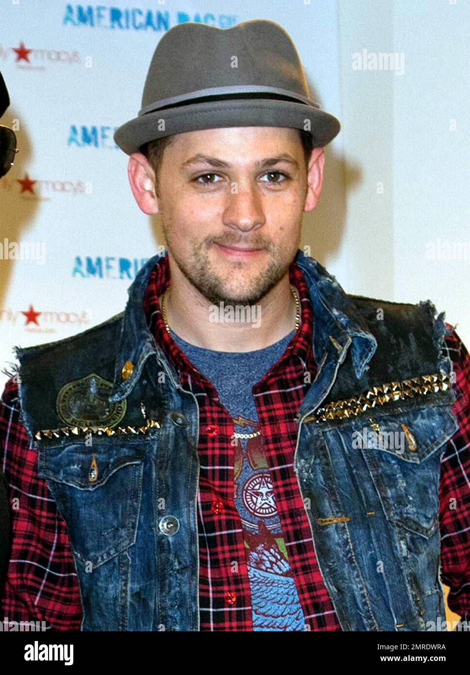 Benji Rocker Les rockers Joel et Benji Madden de Good Charlotte exécutent leur ...
