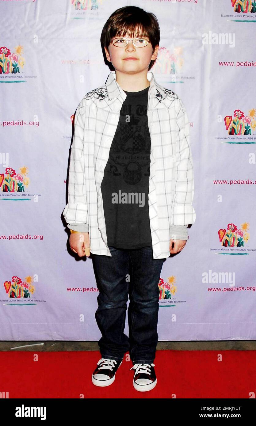 Cory Nichols pose pour les photographes au FoundationÕs 17th Annual Kids for Kids Family Carnival 2010 qui s'est tenu au Skylight SOHO, réunissant des enfants et leurs familles avec des « célébrités, des artistes, des restaurants de premier plan et des partenaires d'entreprise pour recueillir des fonds de sensibilisation et des fonds essentiels pour éliminer le sida pédiatrique », avec des fonds qui profitent à des efforts dans 17 pays. New York, NY. 11/06/10. Banque D'Images