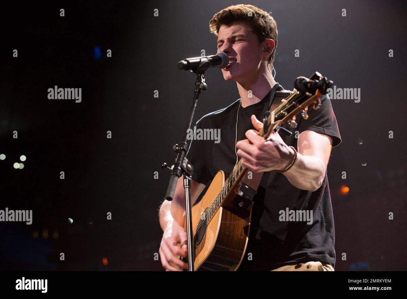 Shawn Mendes au BISS 108 Jingle ball, 14th décembre 2014 au TD Garden Banknorth de Boston. Banque D'Images