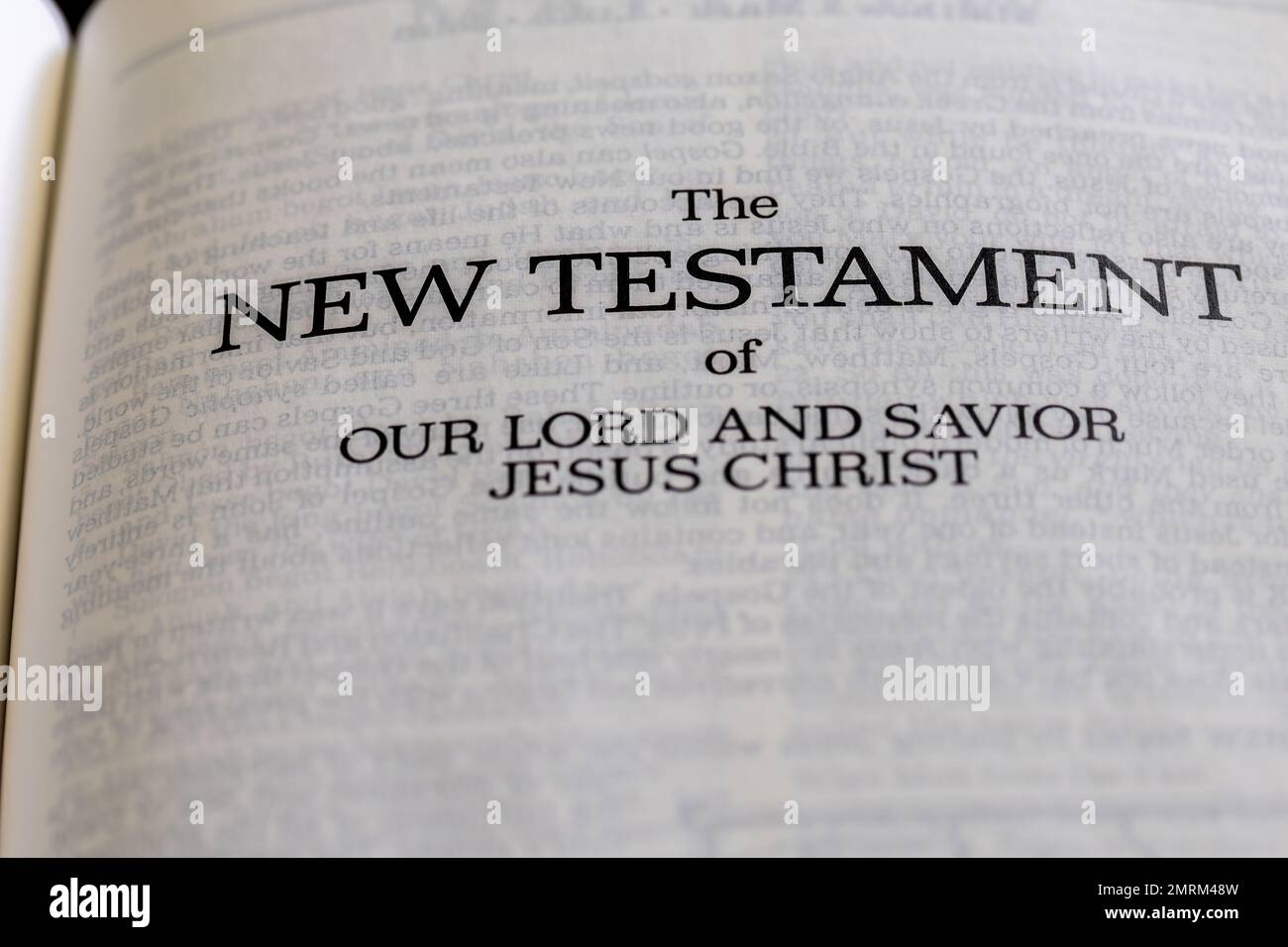 Un gros plan de 'le Nouveau Testament' dans la Sainte Bible Banque D'Images