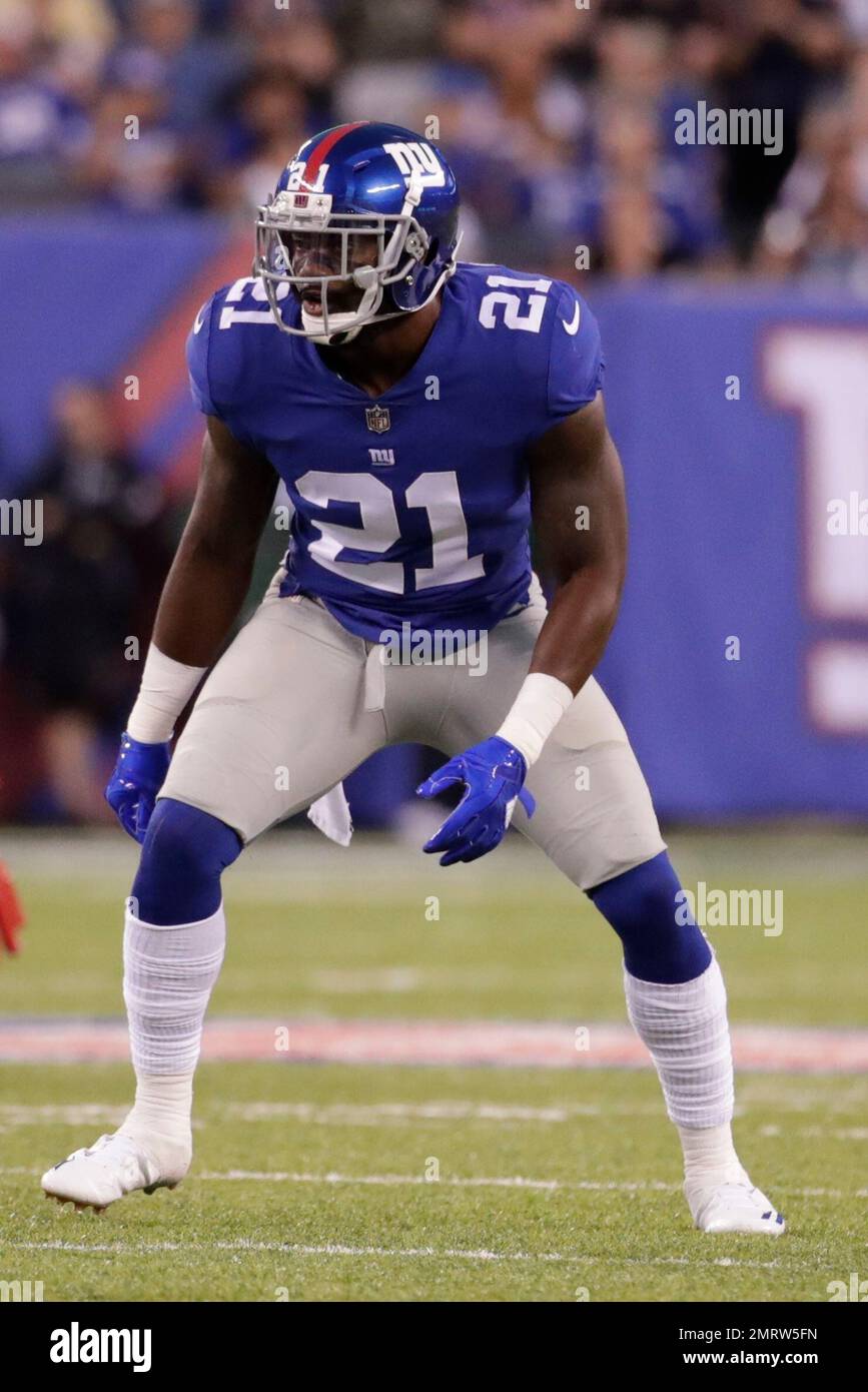 New York Giants strong safety Landon Collins (21) plays during the first half of a preseason NFL football game against the New York Jets Saturday, Aug. 26, 2017, in East Rutherford, N.J. (AP Photo/Julio Cortez) Banque D'Images