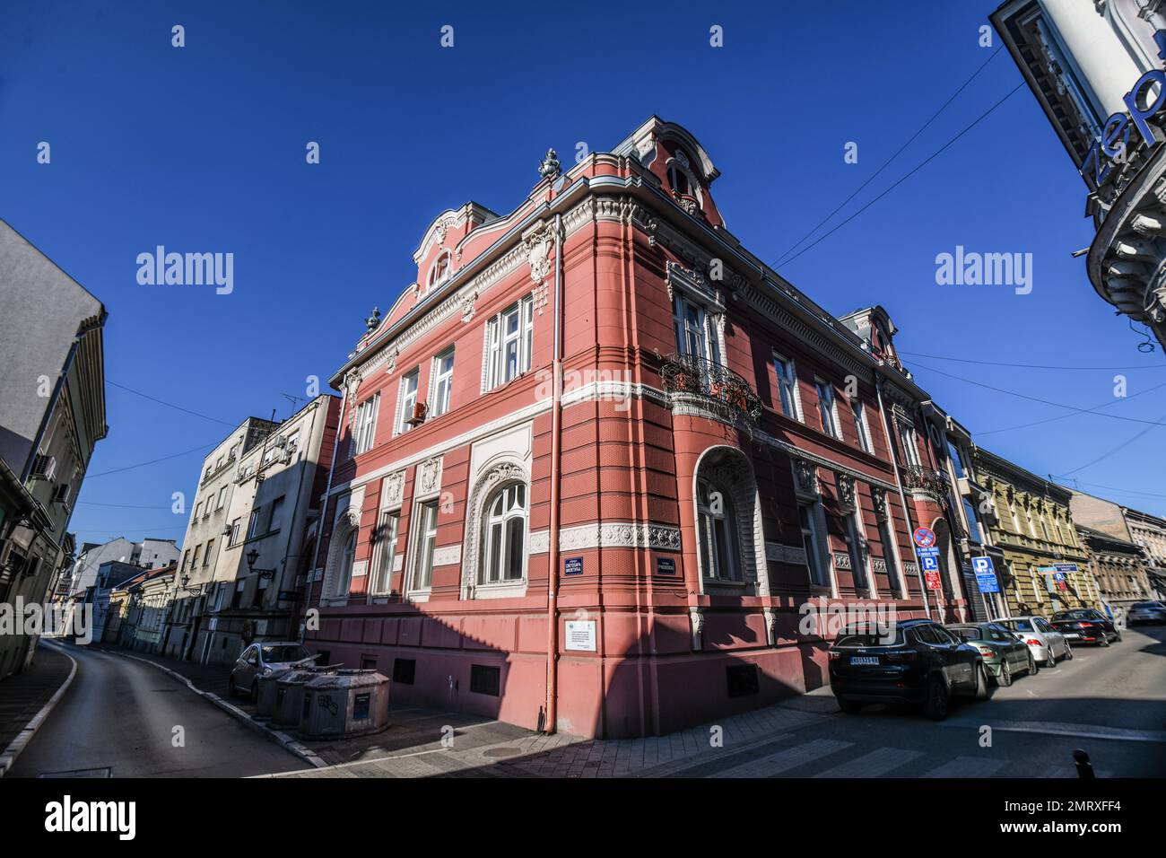 Novi Sad: rue angle Svetozara Miletica - Grckoskolska. Serbie Banque D'Images