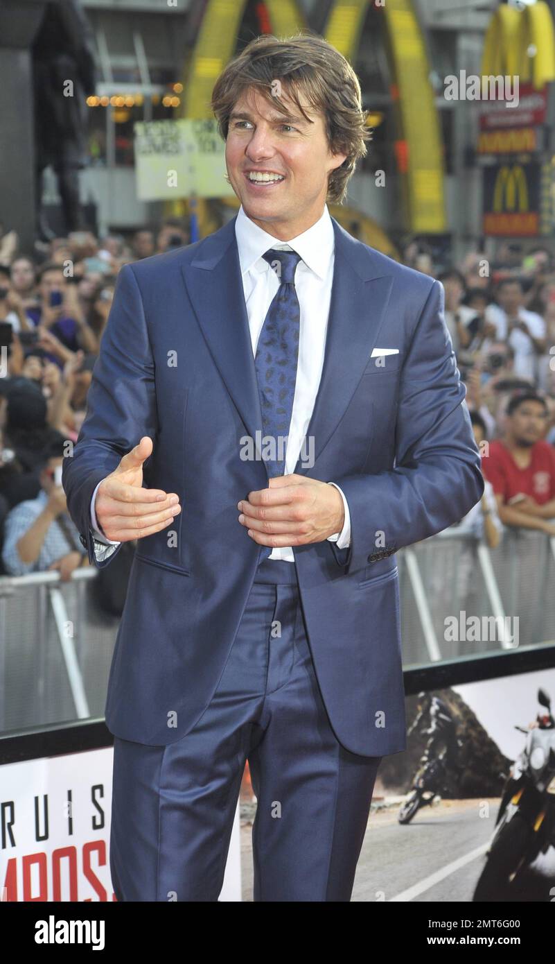 Tom Cruise à la première de New York “Mission Impossible: Rogue Nation” tenue à Times Square à New York, NY. 27 juillet 2015. Banque D'Images