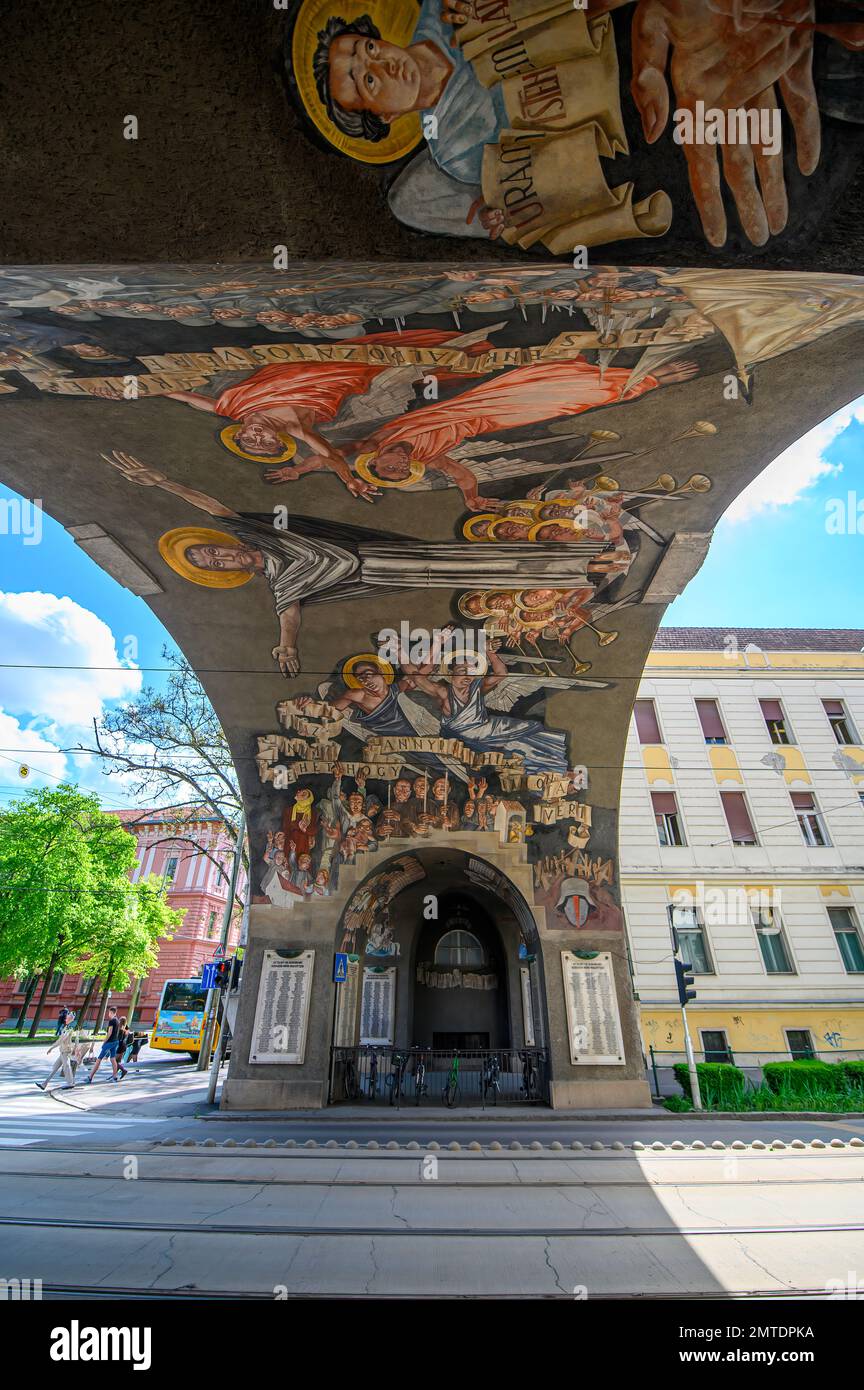 Szeged, Hongrie. Historique Porta Heroum ou porte des héros Banque D'Images