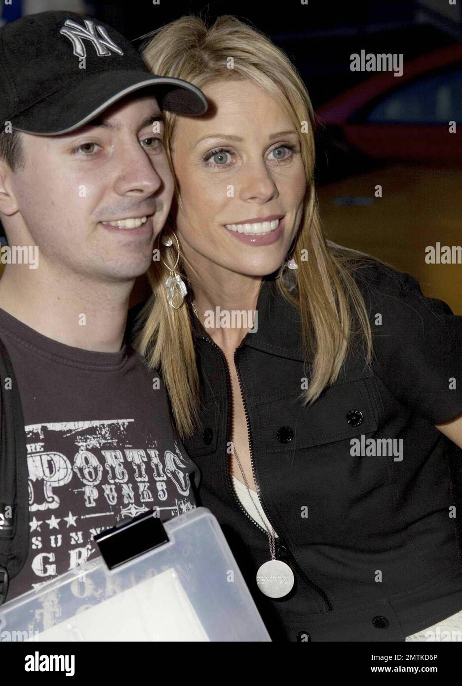 Cheryl Hines assiste à la soirée d'après-fête pour la première de 'Serious Moonlight' à Tenjune pendant le Tribeca film Festival à New York, NY. 4/25/09. Banque D'Images