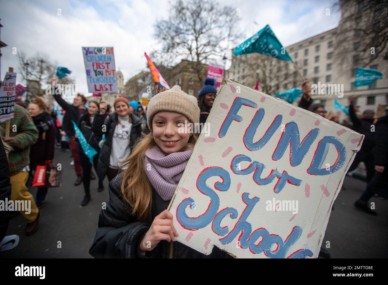 Londres, Angleterre, Royaume-Uni. 1st févr. 2023. Les manifestants sont vus à Whitehall après une marche de la BBC pour protéger le droit de grève Mars le jour où environ 500000 travailleurs, enseignants et fonctionnaires sortent dans le jour de l'action. (Credit image: © Tayfun Salci/ZUMA Press Wire) USAGE ÉDITORIAL SEULEMENT! Non destiné À un usage commercial ! Banque D'Images