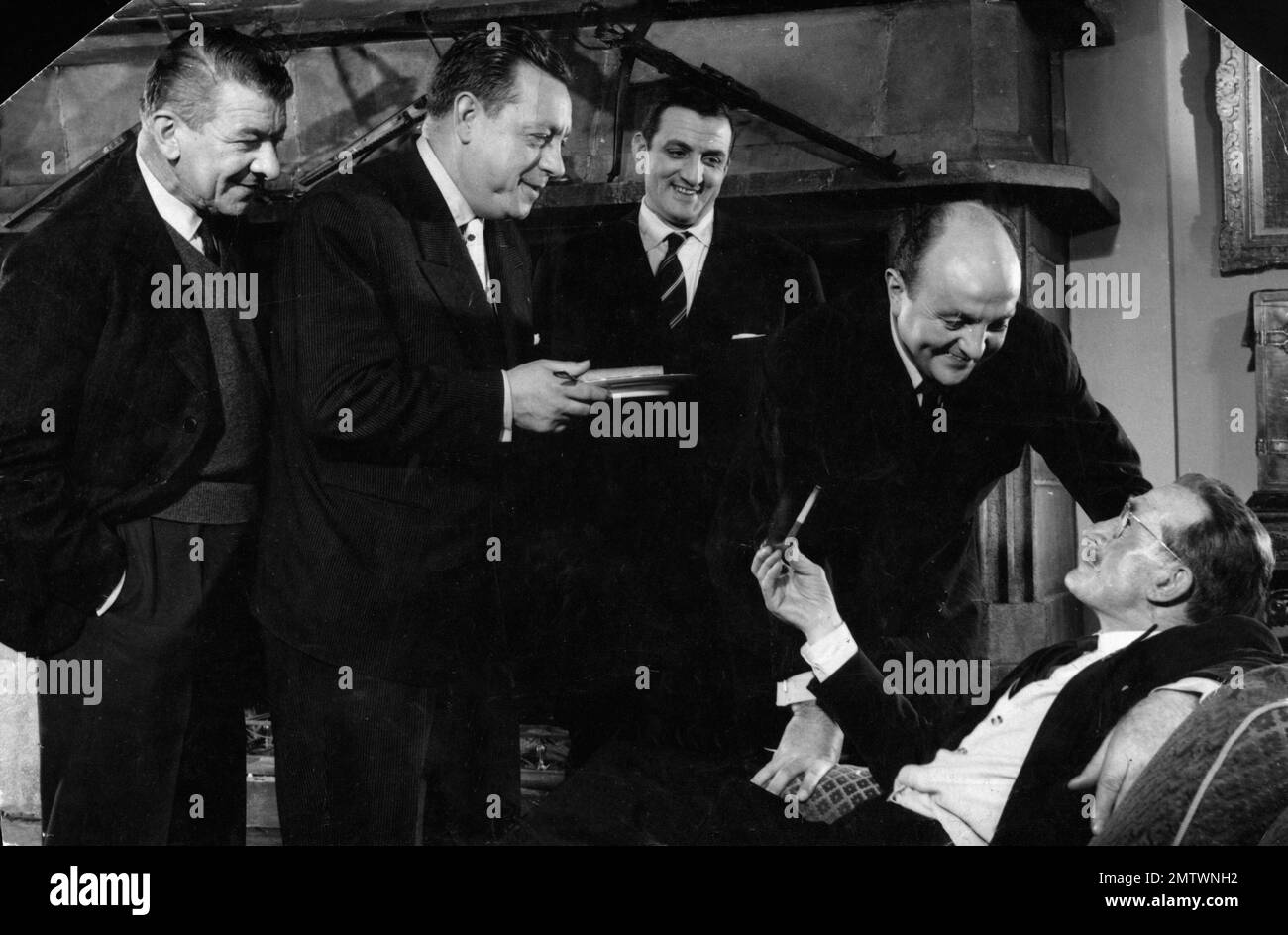 Marie octobre année: 1959 - France Directeur: Julien Duvivier Robert Dalban, Paul Frankeur, Lino Ventura, Bernard Blier, Noël Roquevert Banque D'Images