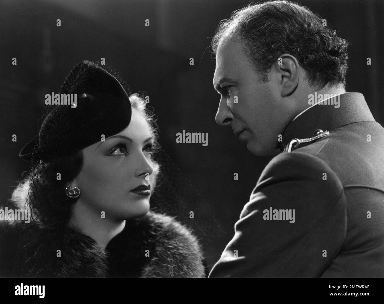 Coups de feu année : 1939 France Directeur : René Barberis Mireille Balin, aimé Clariond Banque D'Images