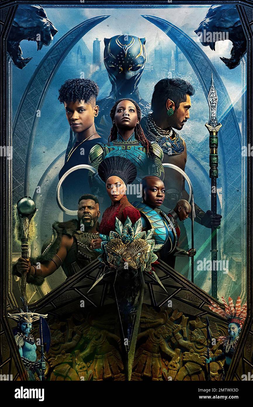 Black Panther: Wakanda Forever Year : 2022 USA Directeur : Ryan Coogler Letitia Wright, Lupita Nyong'o, Tenoch Huerta, Winston Duke, Angela Bassett, Affiche Danai Gurira (art clé) Banque D'Images