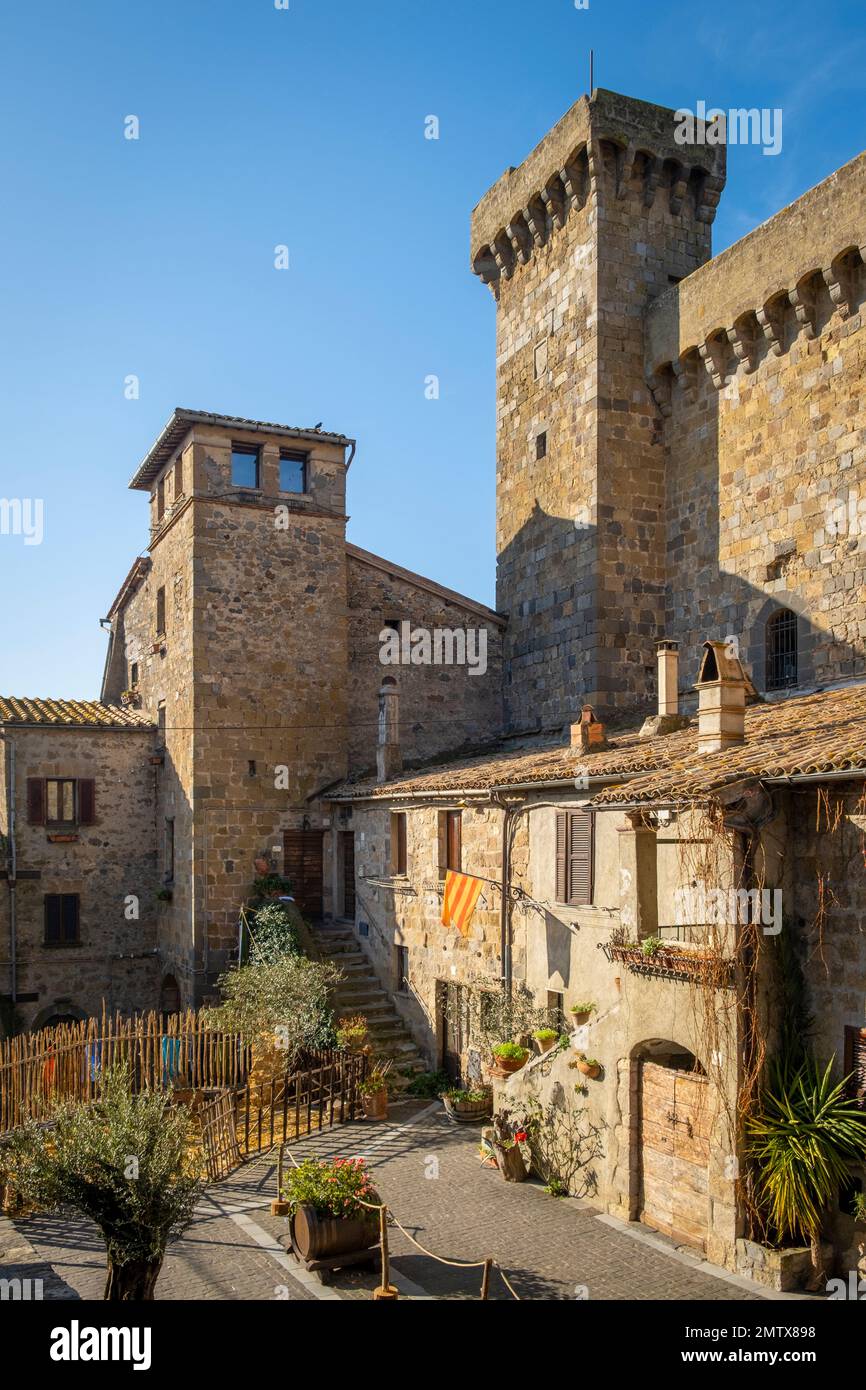 Tours du quartier médiéval de Bolsena. Viterbo, Latium, Italie, Europe. Banque D'Images