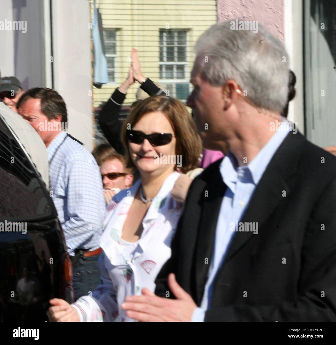 Le Premier ministre britannique Tony Blair quitte sa maison de vacances appartenant à Robin Gibb pour emmener sa famille à un restaurant ultra-américain « Big Pink » sur South Beach, à la mode à Miami, 12 heures sur 24, 27/06 jours sur 7 Banque D'Images