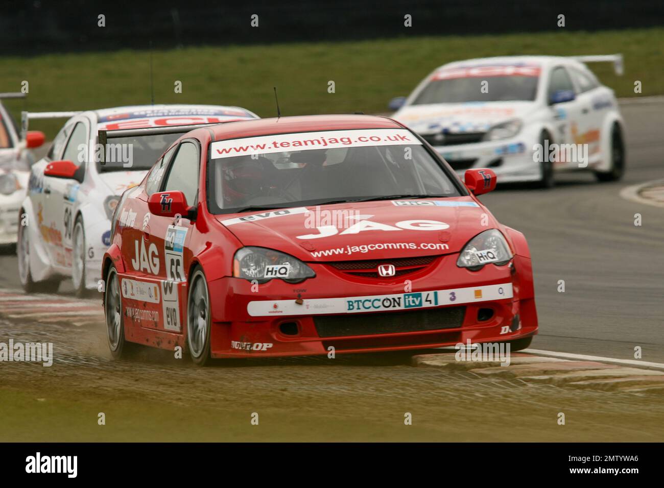 John George s'est produit sur le circuit Honda Integra Type-R de Brands Hatch dans le Kent, en Angleterre, lors du championnat de voitures de tourisme britannique 2008. Banque D'Images