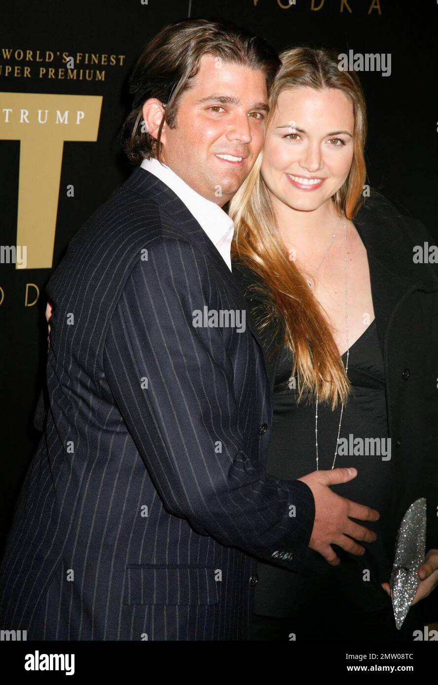 Donald Trump Jr. Et sa femme Vanessa Haydon arrivent sur le tapis rouge pour le lancement de la nouvelle vodka de Donald Trump aux deux à Hollywood, en Californie, le 01/17/07. . Banque D'Images