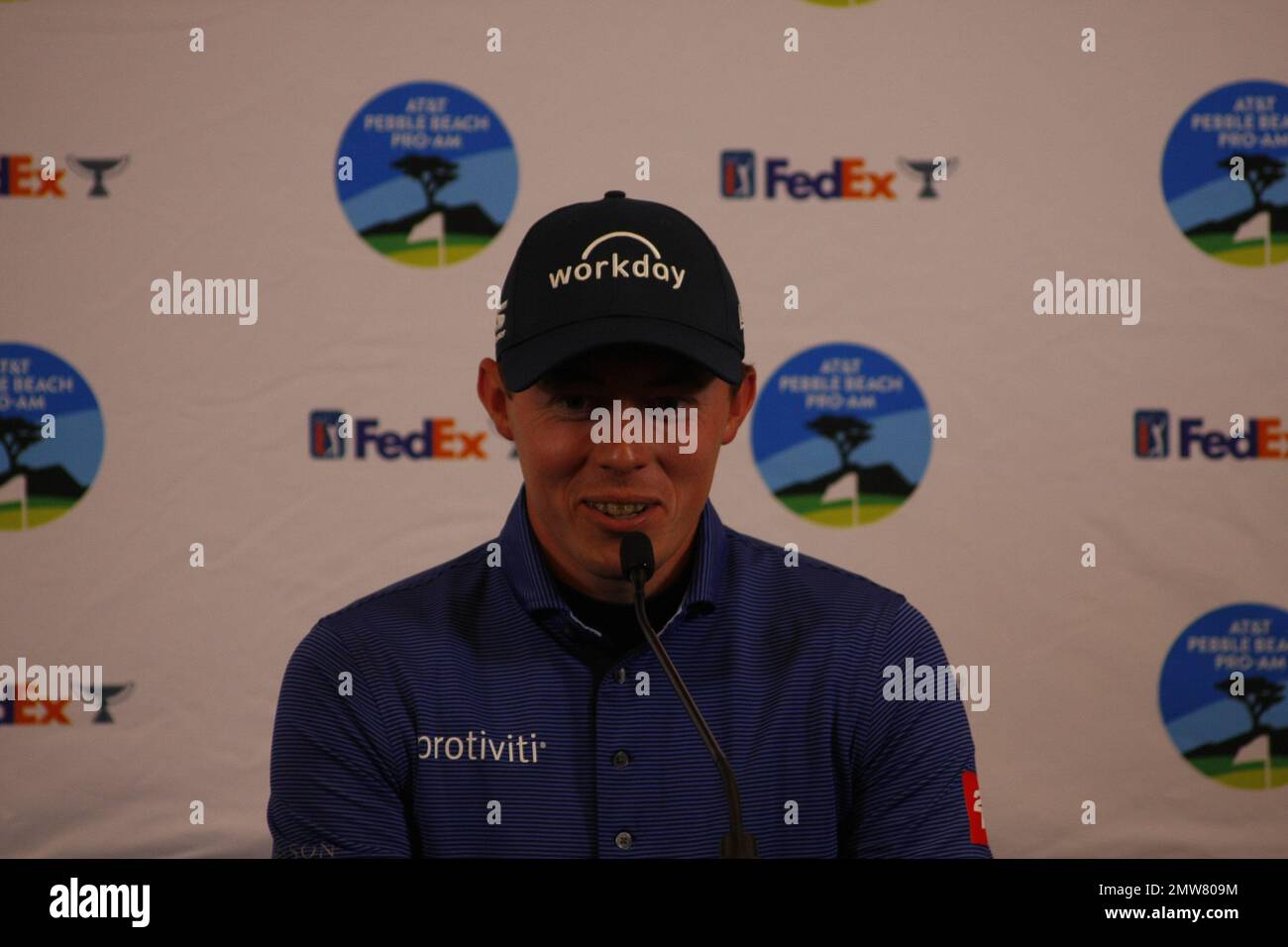 1st février 2023 le champion anglais de l'US Open - Matt Fitzpatrick s'adresse aux médias avant le début du tournoi DE golf AT&T Pro-Am PGA, à Pebble Beach Links à partir de demain. Crédit : Motofoto/Alay Live News Banque D'Images