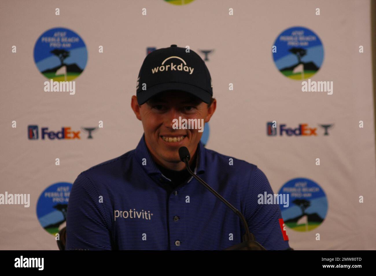 1st février 2023 le champion anglais de l'US Open - Matt Fitzpatrick s'adresse aux médias avant le début du tournoi DE golf AT&T Pro-Am PGA, à Pebble Beach Links à partir de demain. Crédit : Motofoto/Alay Live News Banque D'Images