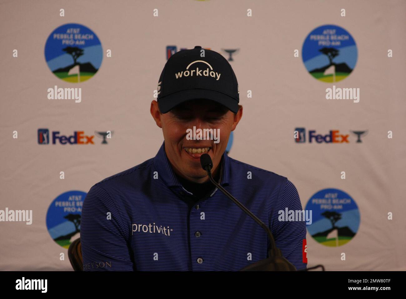 1st février 2023 le champion anglais de l'US Open - Matt Fitzpatrick s'adresse aux médias avant le début du tournoi DE golf AT&T Pro-Am PGA, à Pebble Beach Links à partir de demain. Crédit : Motofoto/Alay Live News Banque D'Images