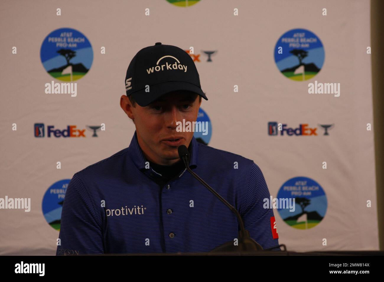 1st février 2023 le champion anglais de l'US Open - Matt Fitzpatrick s'adresse aux médias avant le début du tournoi DE golf AT&T Pro-Am PGA, à Pebble Beach Links à partir de demain. Crédit : Motofoto/Alay Live News Banque D'Images