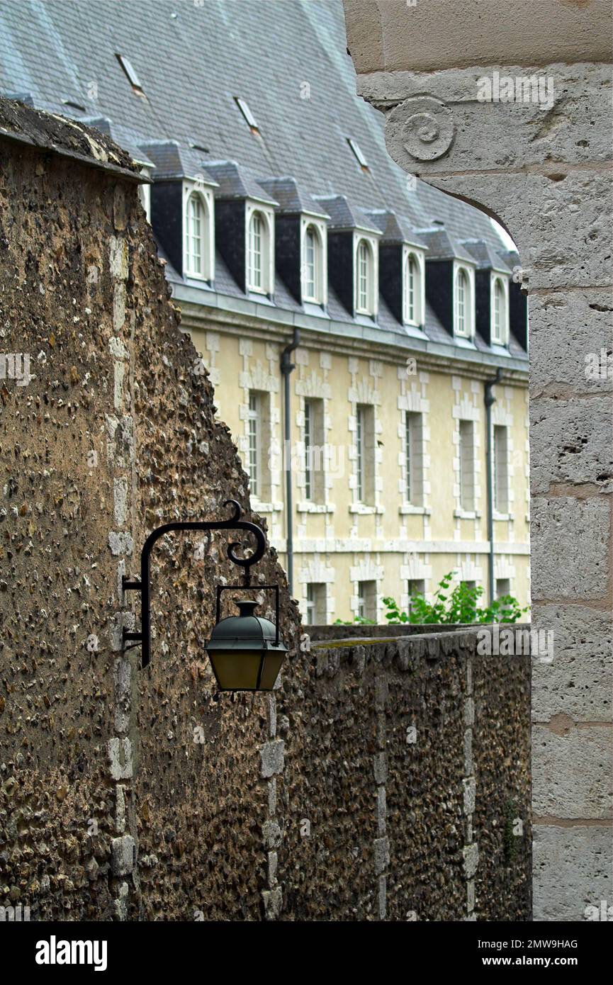 Chartres, Francja, France, Frankreich, hôtellerie Saint-Yves; L'hôtel est situé dans un ancien monastère; Hôtel à einem ehemaligen Kloster Banque D'Images