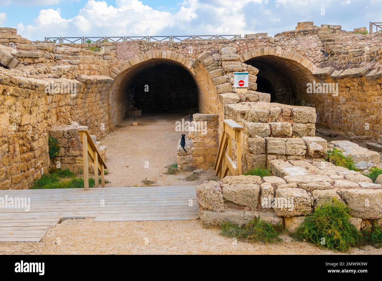L'ancien parc archéologique national de Césarée et le port historique sur la côte méditerranéenne de Césarée, Israël. Banque D'Images