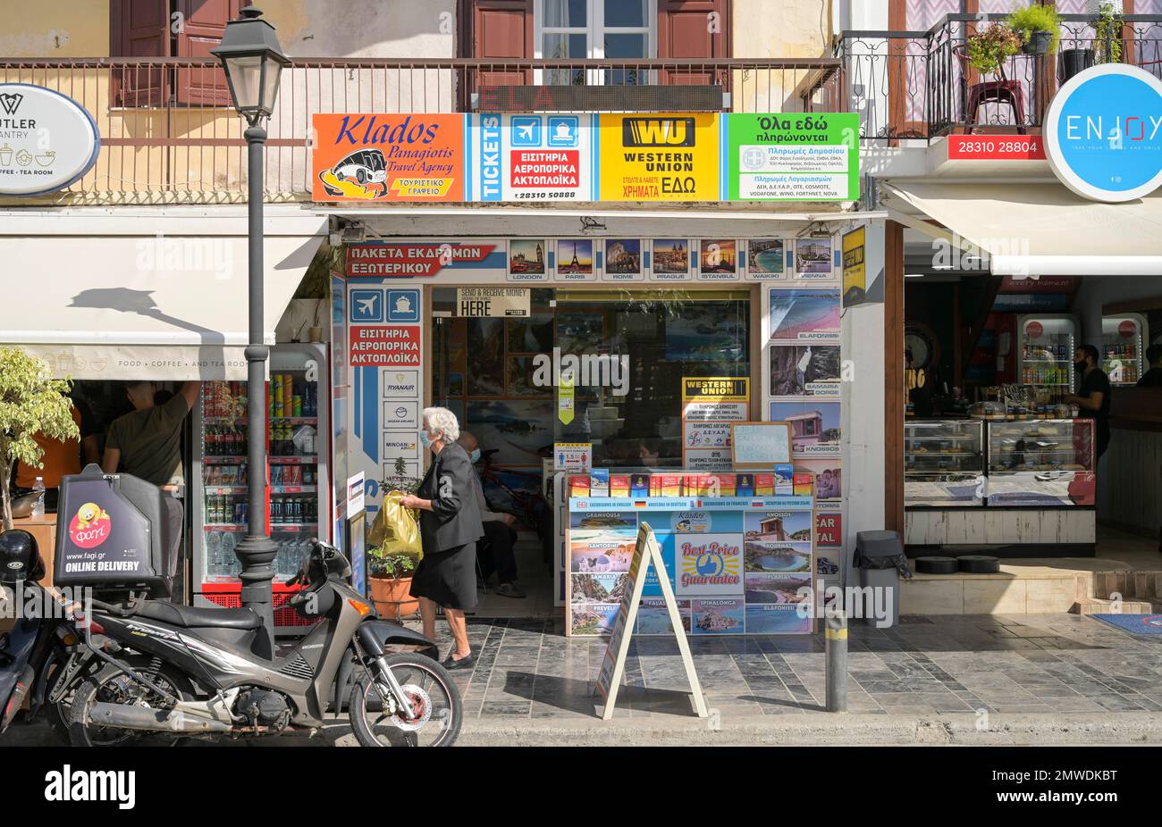 Agence de voyage, kiosque, Réthymnon, Crète, Grèce Banque D'Images