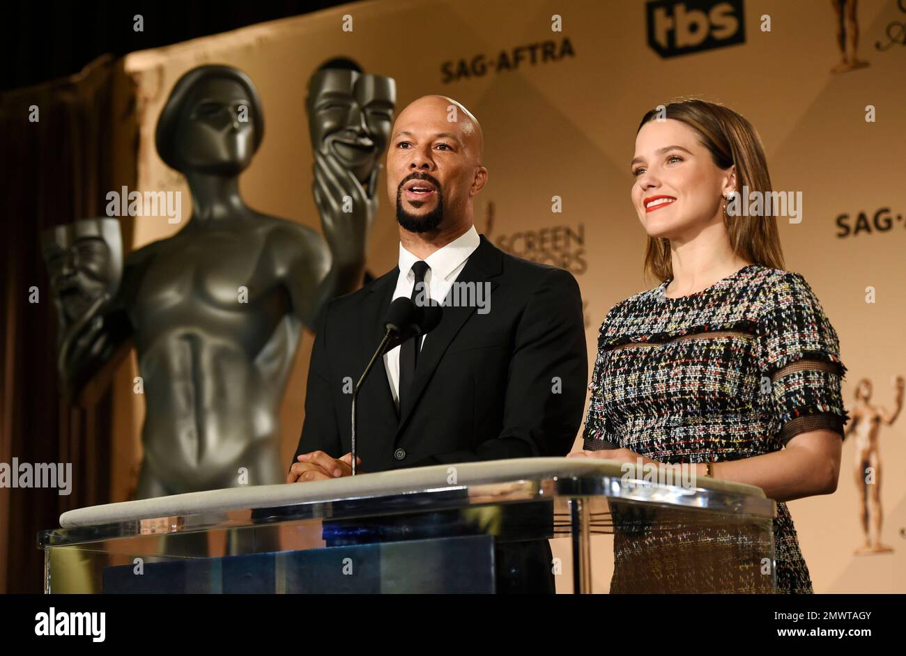 Actors Common, left, and Sophia Bush announce the nominations for the 23rd Annual Screen Actors Guild Awards at the Pacific Design Center on Wednesday, Dec. 14, 2016, in West Hollywood, Calif. The annual awards show honoring film and television performances will be held on Jan. 29, 2017, in Los Angeles. (Photo by Chris Pizzello/Invision/AP) Banque D'Images
