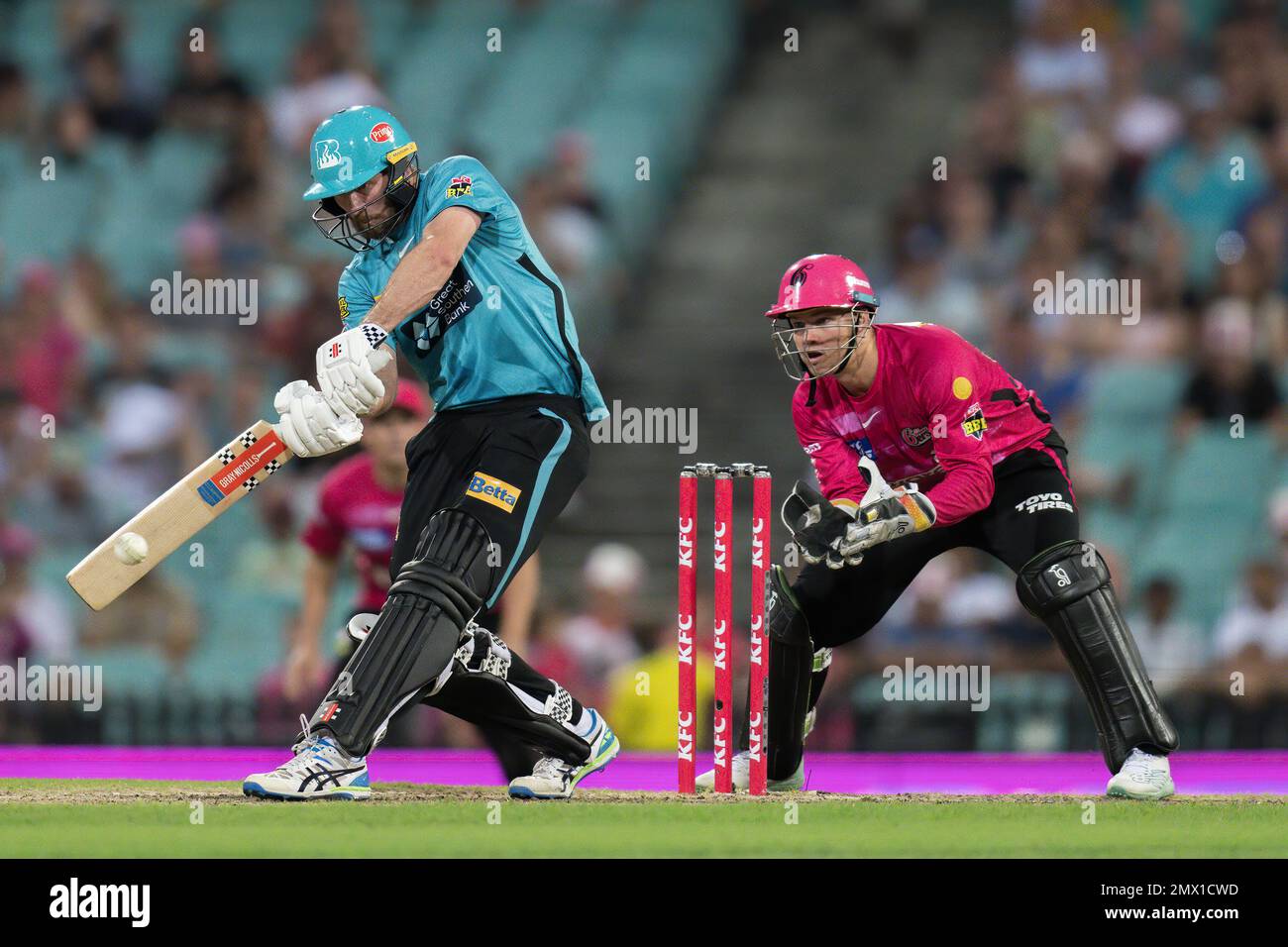 Michael Neser de la chaleur joue un tir lors du match de la Ligue des hommes de Big Bash entre les Sixers de Sydney et la chaleur de Brisbane au terrain de cricket de Sydney, sur 02 février 2023, à Sydney, en Australie. (PHOTO : IZHAR KHAN) IMAGE LIMITÉE À L'USAGE ÉDITORIAL - STRICTEMENT AUCUNE UTILISATION COMMERCIALE Banque D'Images